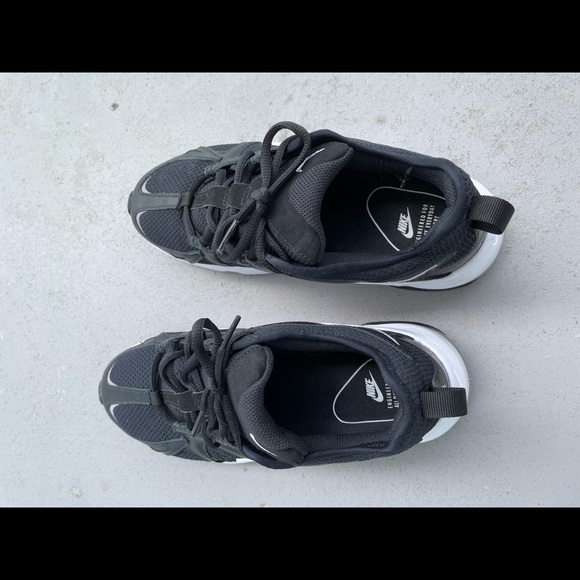 Nike Air Max Graviton for sale. - Picture 6 of 7